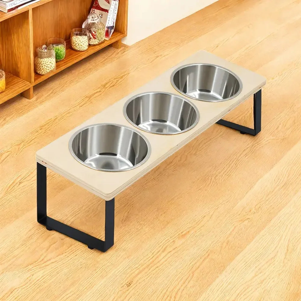 Fluffin Trio® – Verhoogde voerbak met 3 schalen die 15° gekanteld zijn voor katten